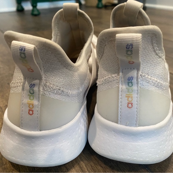 Adidas cloud foam slip on rainbow - Picture 5 of 6